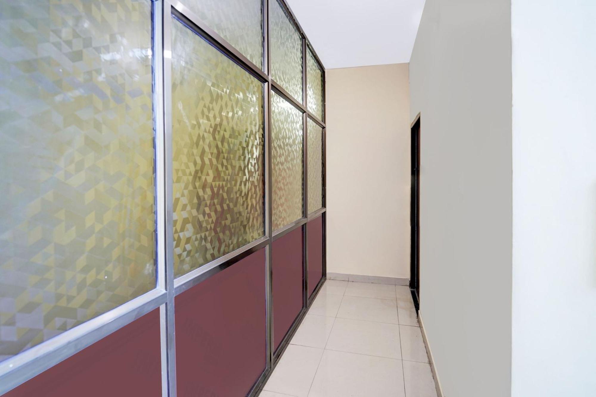 Super Hotel O Blw Kakarmatta Near Banaras Junction Varanasi Ngoại thất bức ảnh
