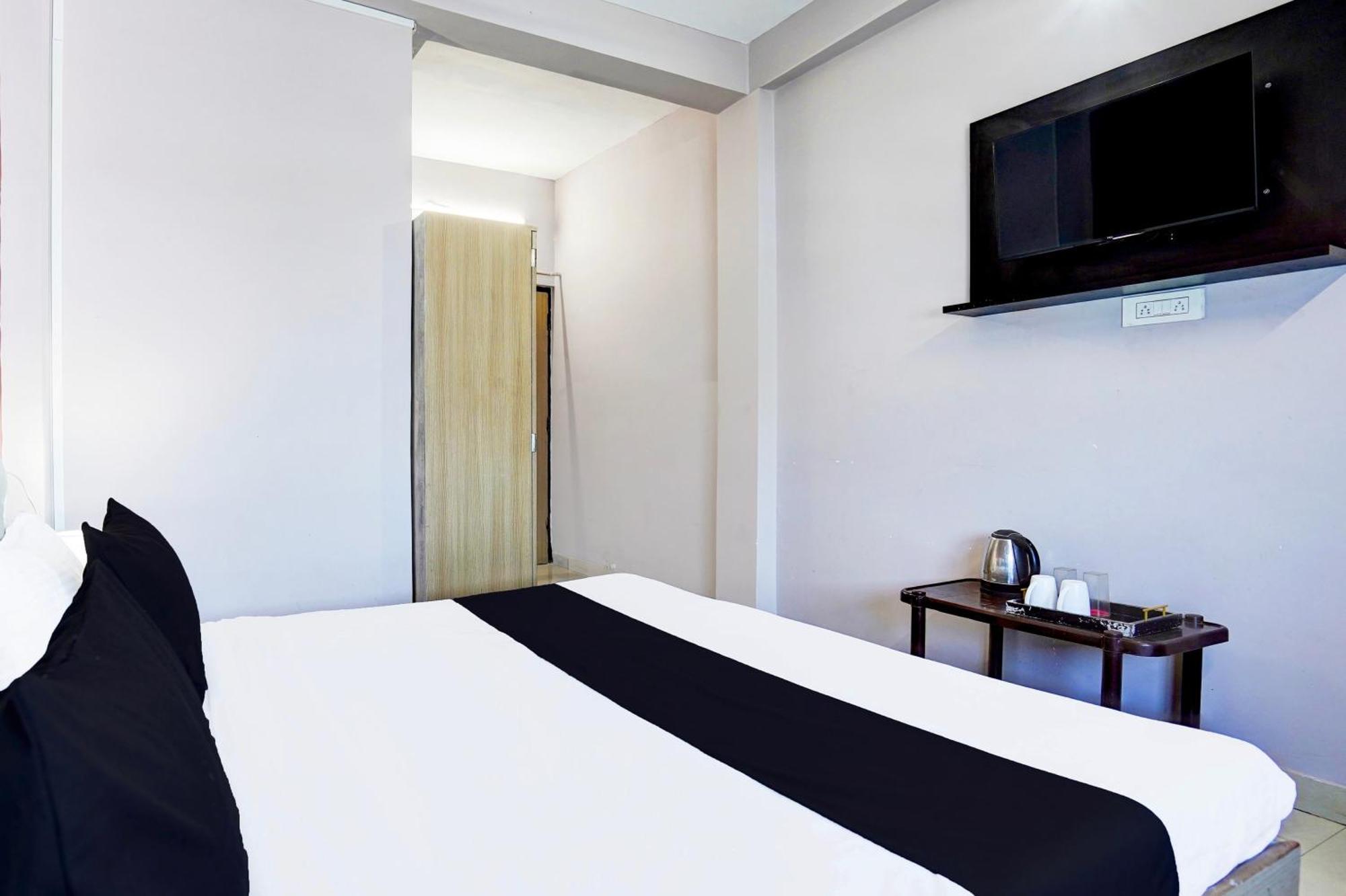 Super Hotel O Blw Kakarmatta Near Banaras Junction Varanasi Ngoại thất bức ảnh