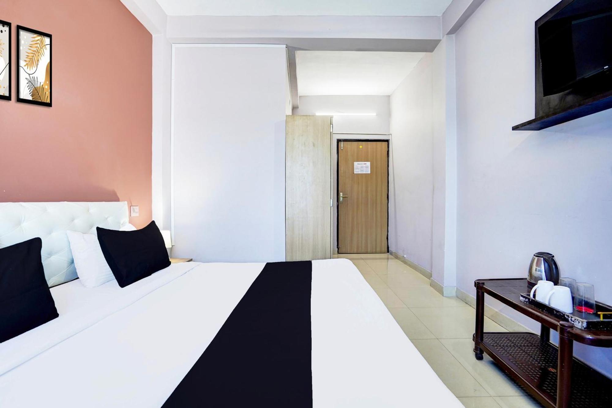 Super Hotel O Blw Kakarmatta Near Banaras Junction Varanasi Ngoại thất bức ảnh