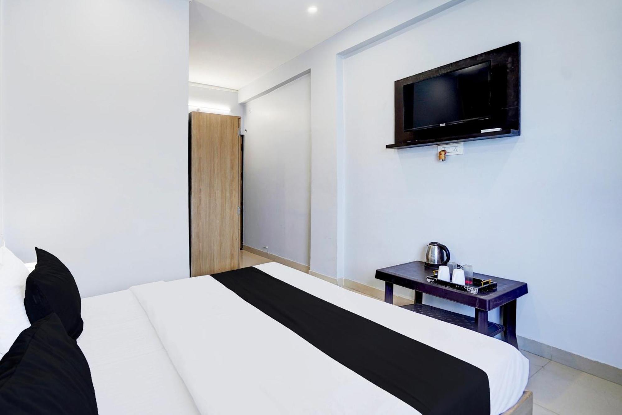 Super Hotel O Blw Kakarmatta Near Banaras Junction Varanasi Ngoại thất bức ảnh
