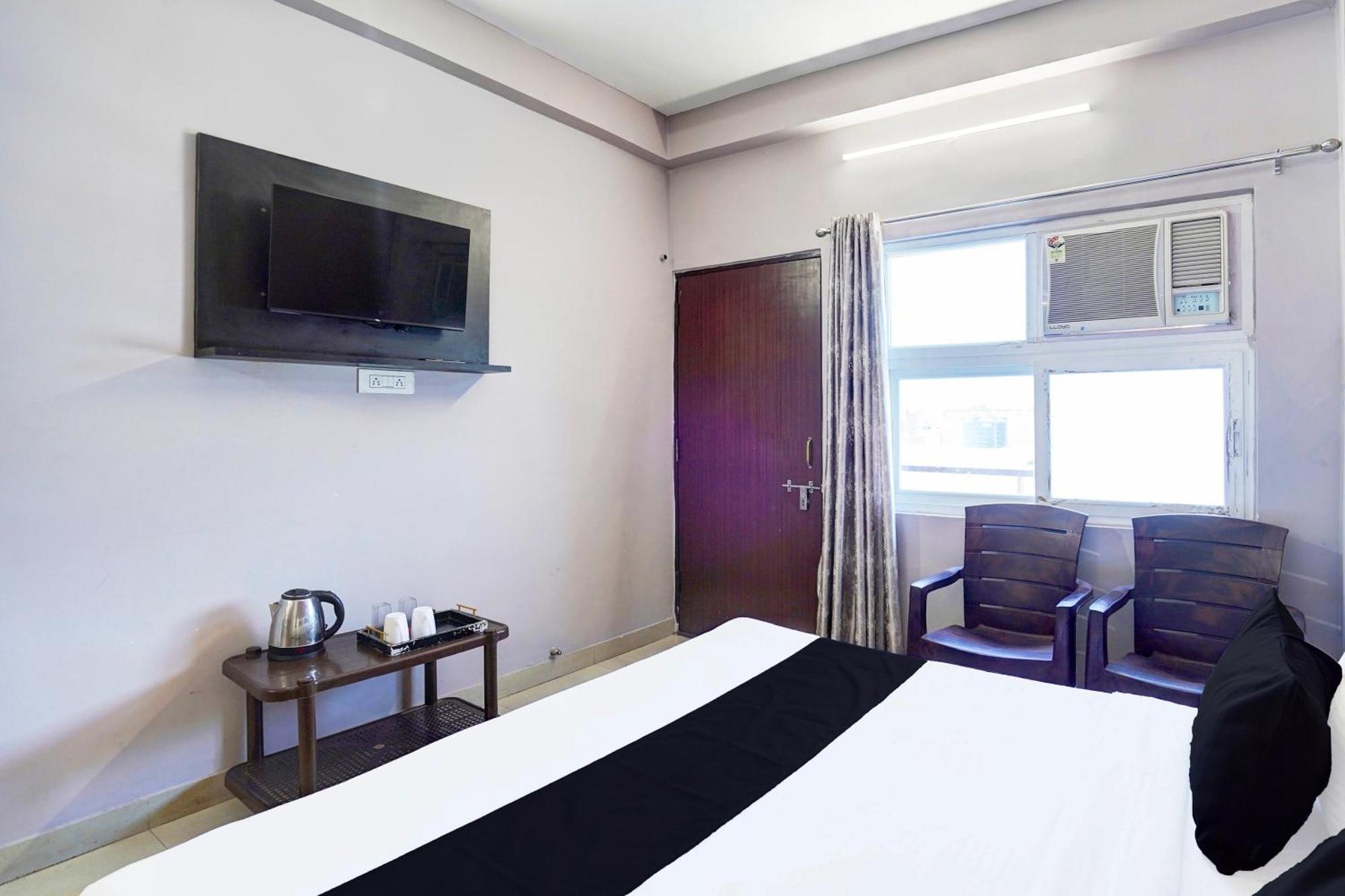 Super Hotel O Blw Kakarmatta Near Banaras Junction Varanasi Ngoại thất bức ảnh